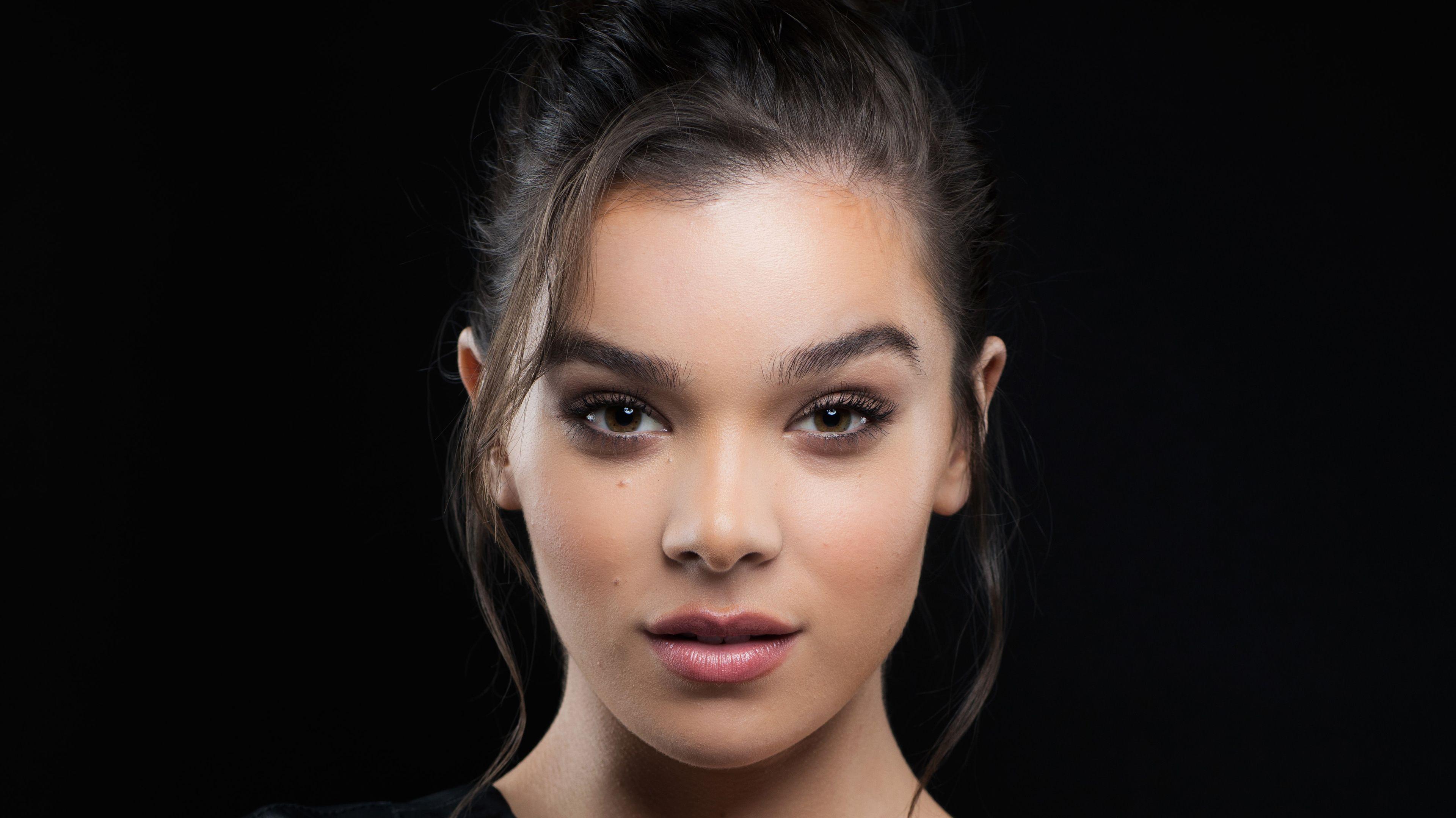 3840x2160 Wallpaper 4k Hailee Steinfeld In 2018 4k 4k Wallpaper