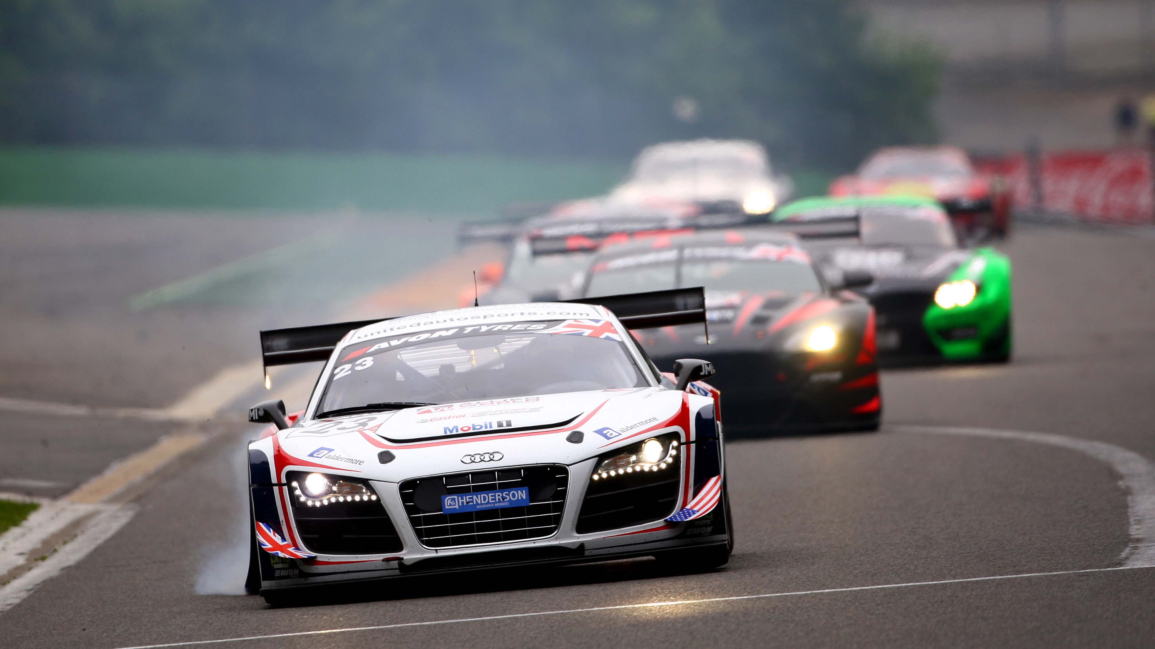 3840x2160 Dynamic Racing Scene Ultra HD Wallpaper