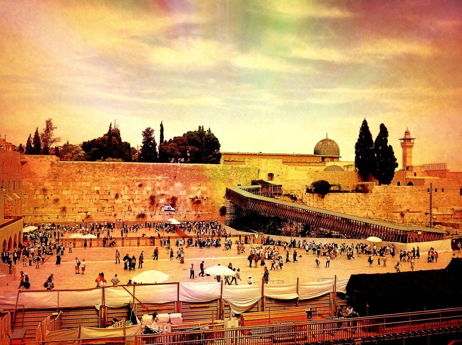 1600x1195 Free the western wall & Picture
