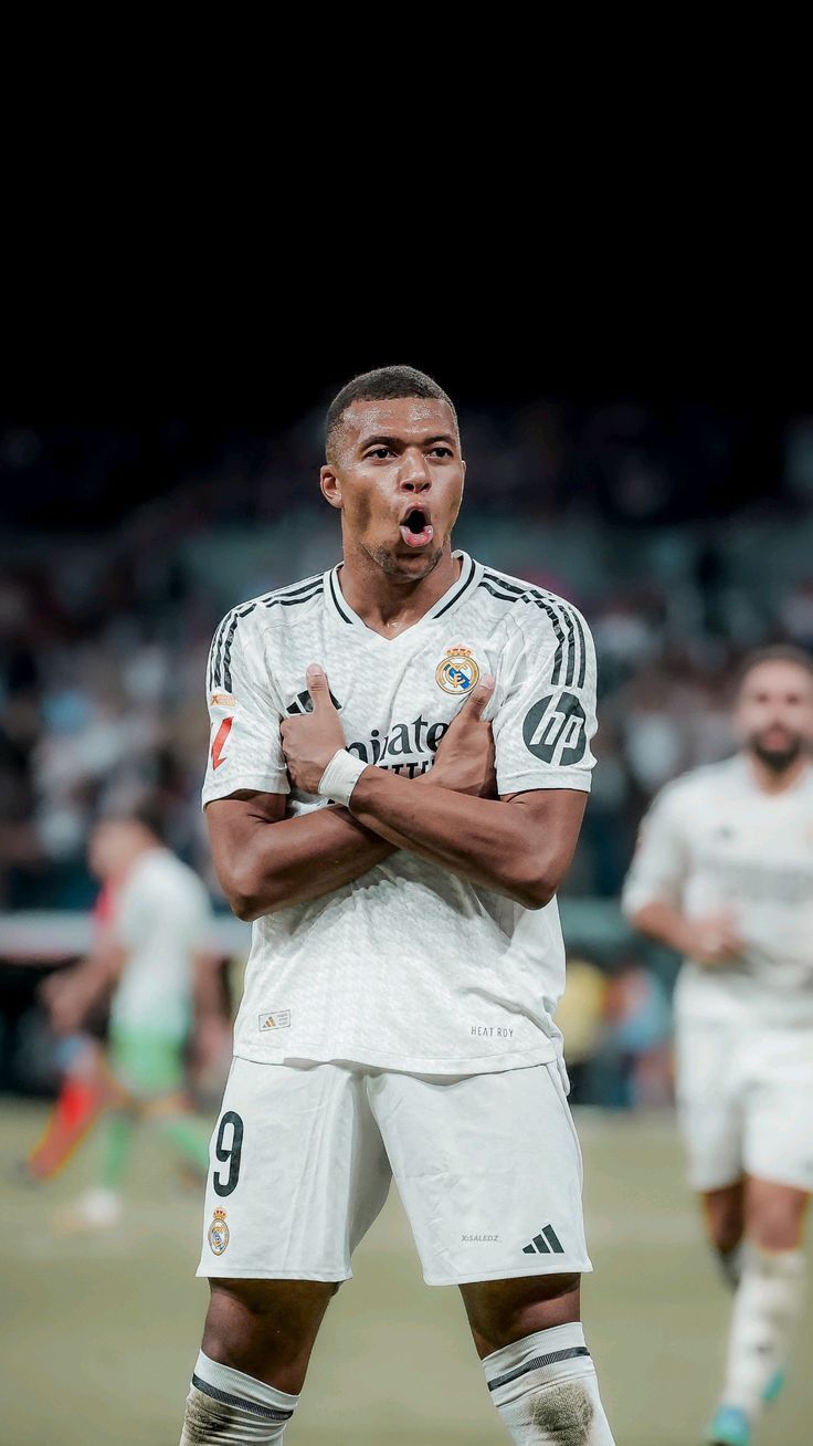 736x1308 Kylian Mbappe Real Madrid Wallpaper. Jugadores de fútbol, Madrid futbol, Jugadores del real madrid