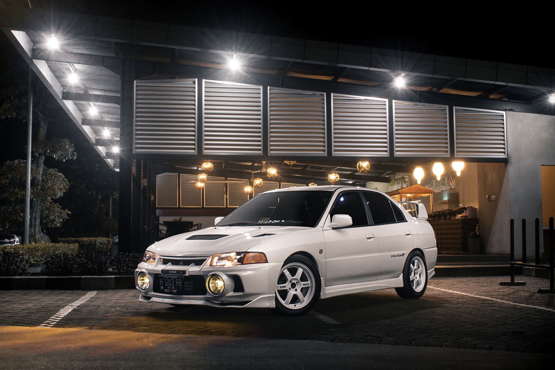 1920x1280 Mitsubishi Lancer Evolution IV