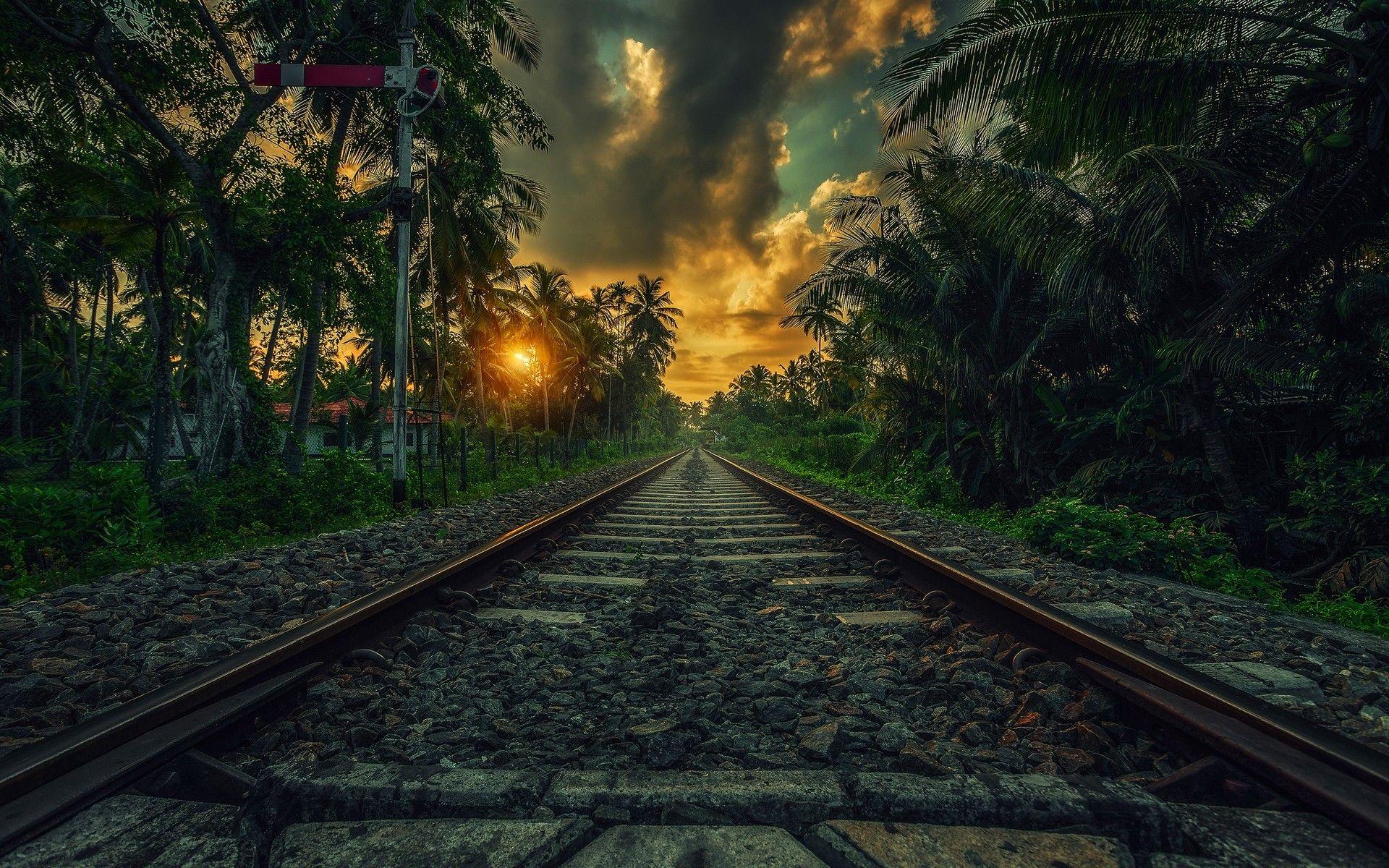 Rail Wallpapers - Top Free Rail Backgrounds - WallpaperAccess