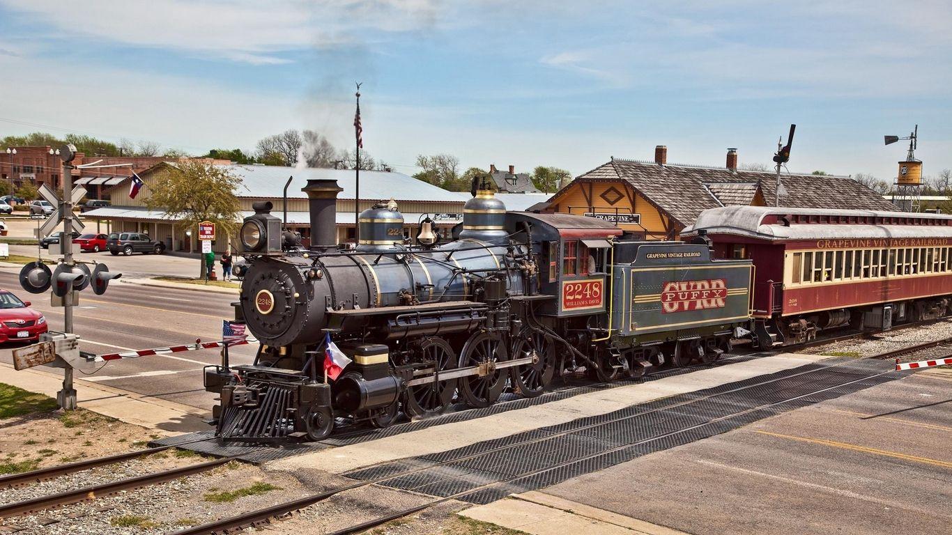 1366x768 Download wallpaper 1366x768 train, locomotive, railroad tablet