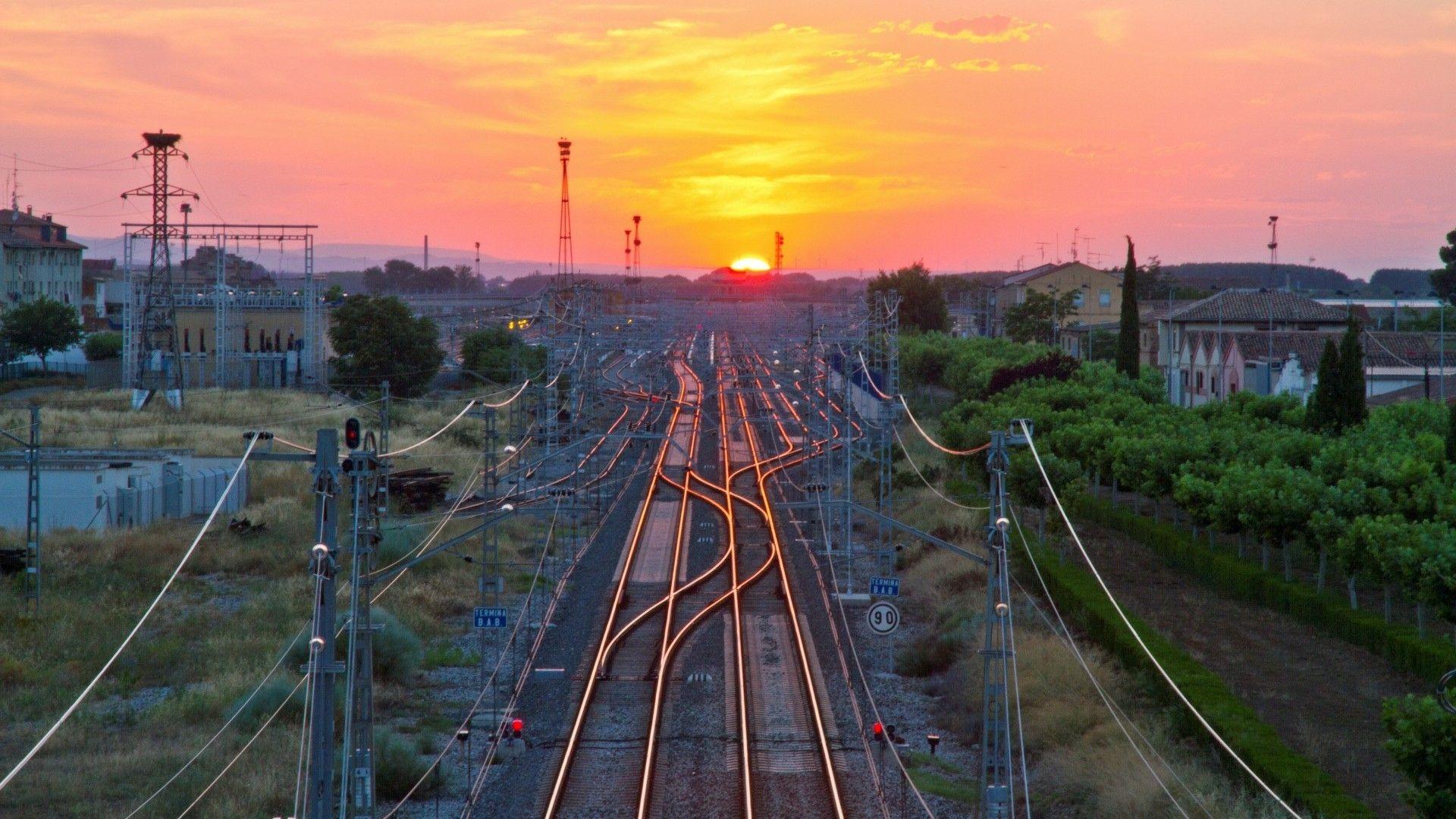 1920x1080 Train Track Wallpaper