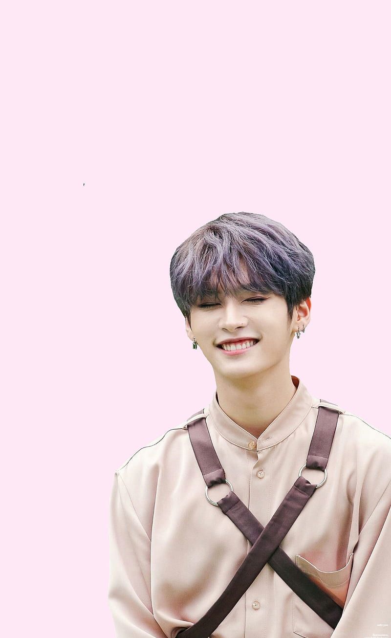 800x1305 Lee know, korea, lee know, lee minho, lino, minho, pink, skz, skz minho, HD phone wallpaper