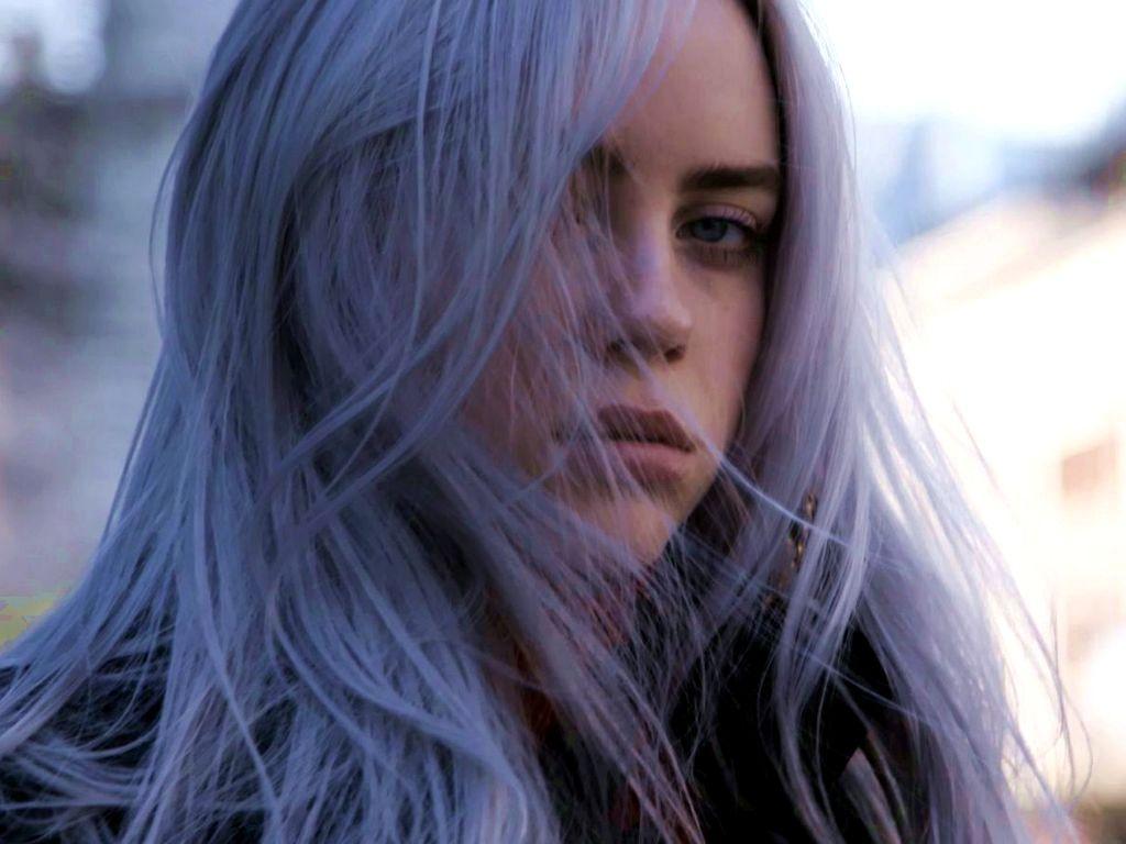 1024x768 Fresh Billie Eilish Purple Hair #wallpaper #coolphonewallpaper