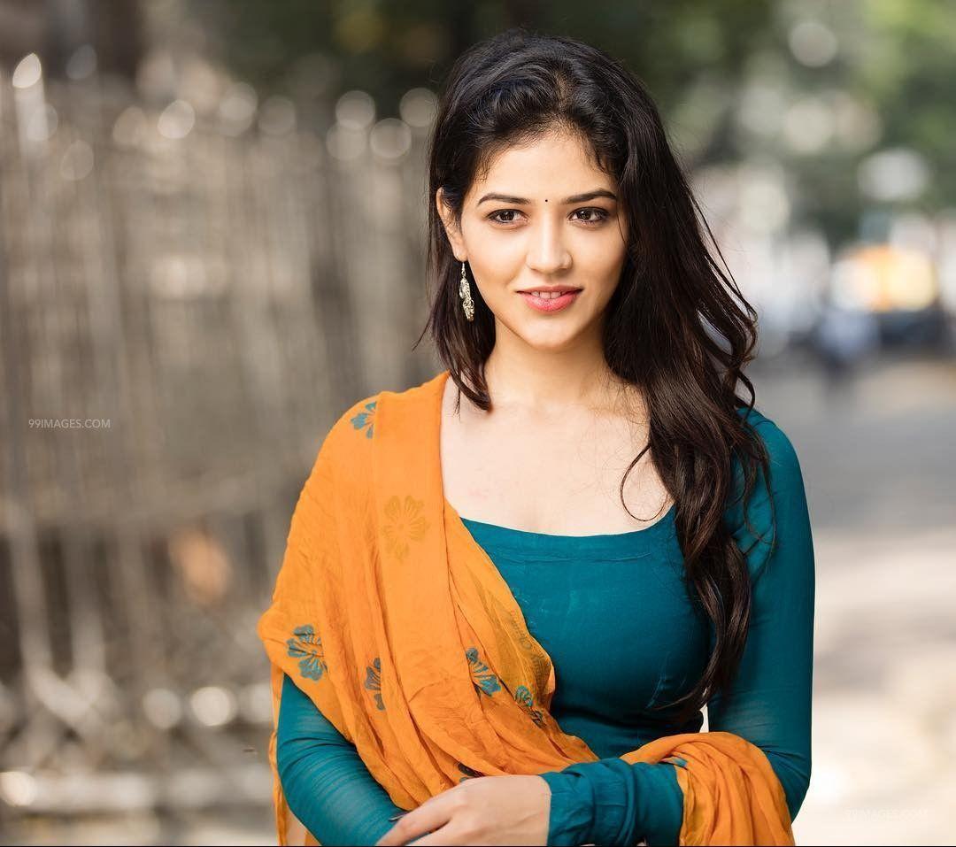 1080x957 Priyanka Jawalkar Hot HD Photo & Wallpaper for mobile