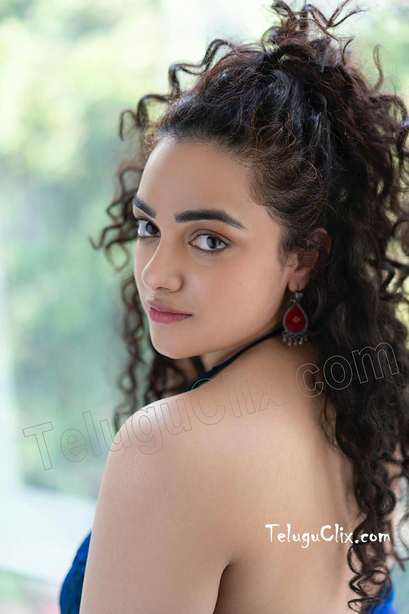 1300x1951 Nithya Menen Recent Latest New HD HQ Photo Stills image