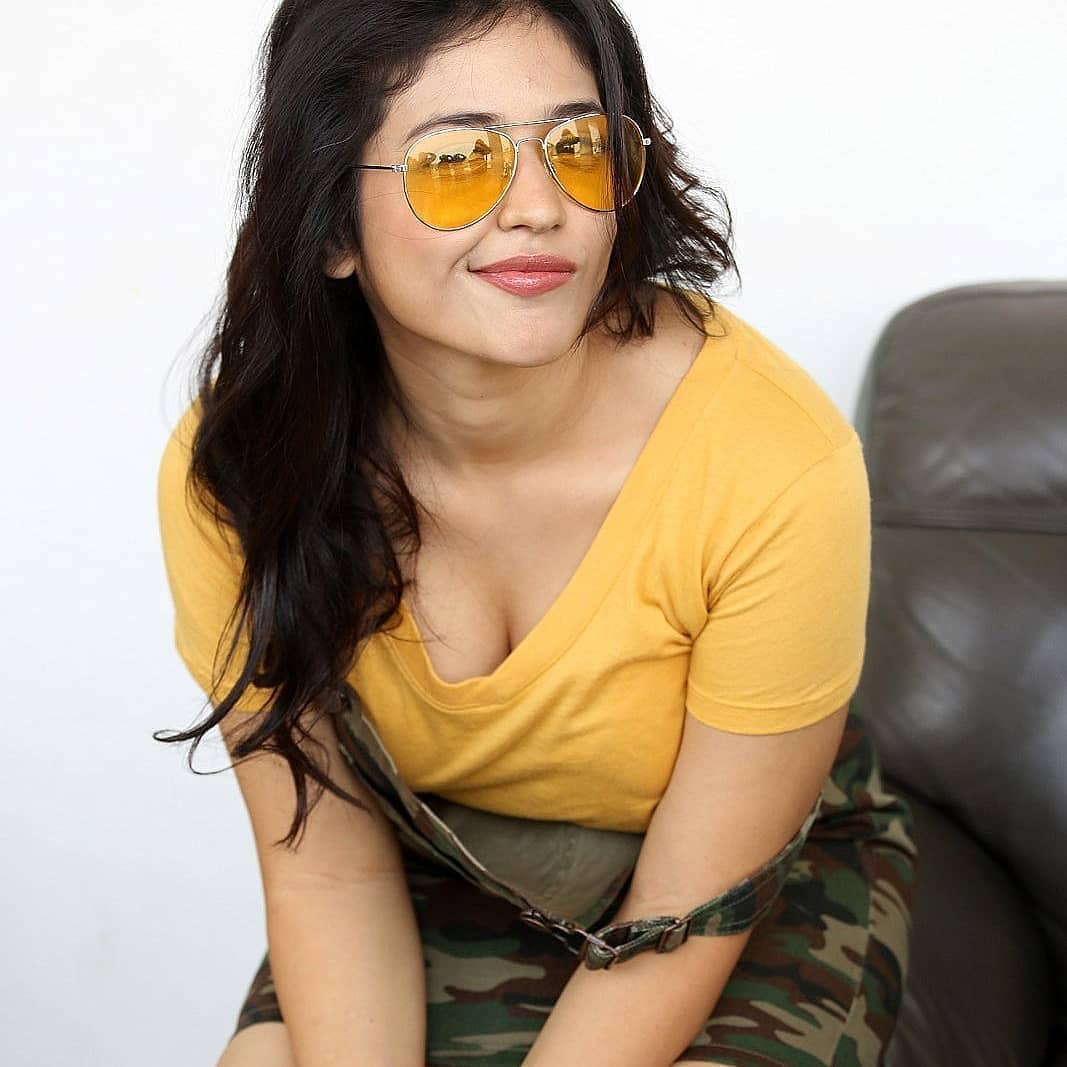 1067x1067 Priyanka Jawalkar Fan Photo. Priyanka Jawalkar Picture, Image