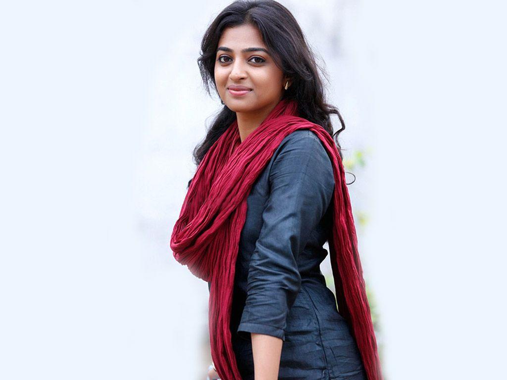 1024x768 Actress Radhika Apte HD Image Wallpaper Download Mobile Photo