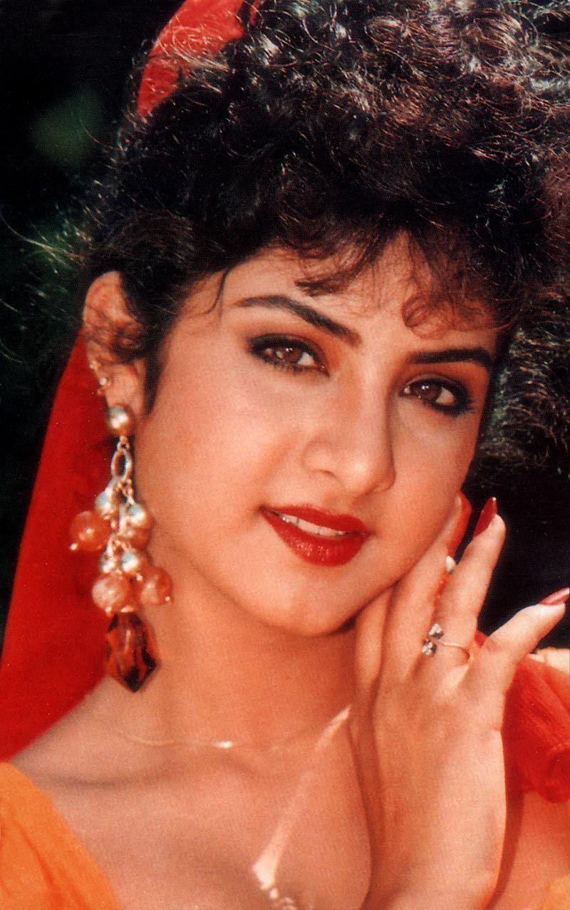 800x1277 Divya Bharti