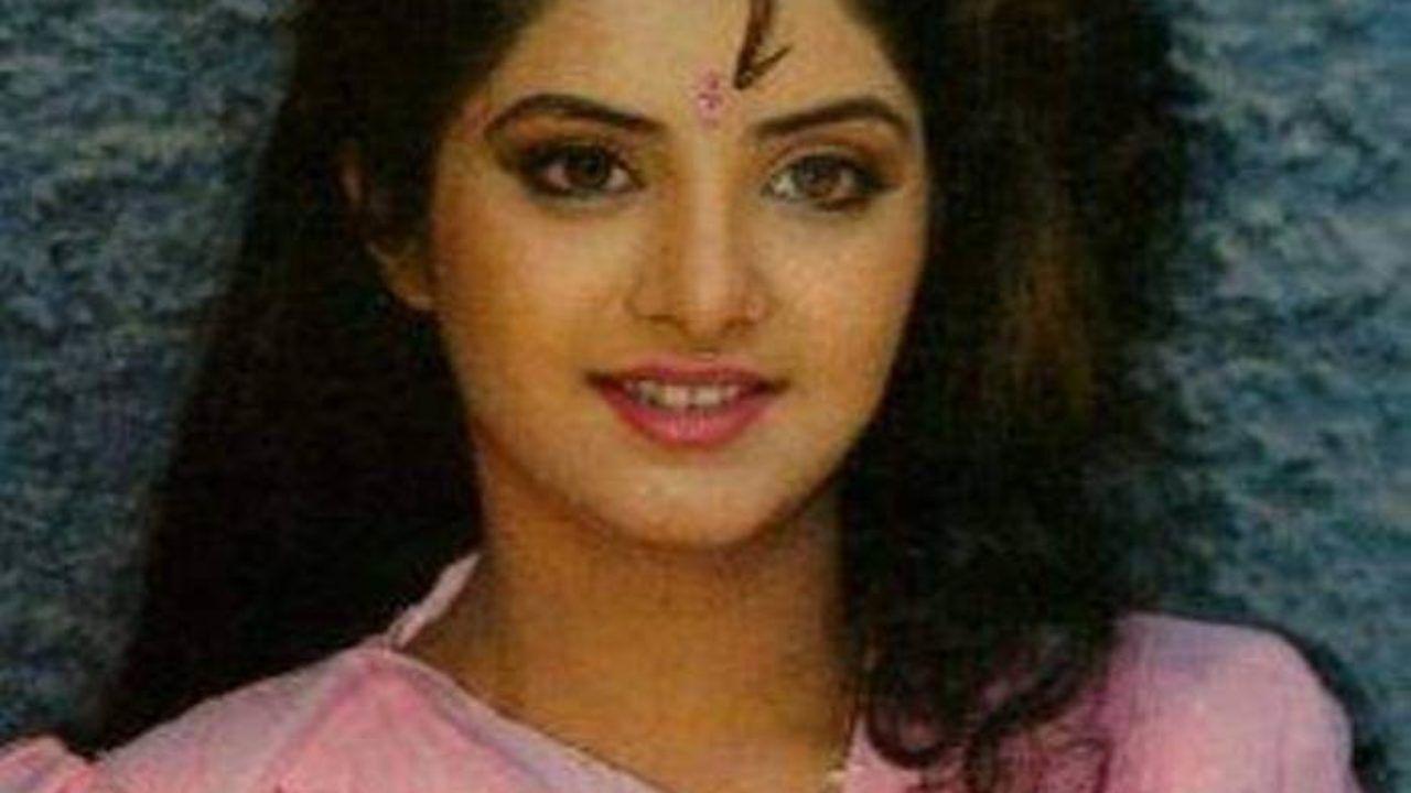 1280x720 Divya Bharti Height, Weight, Age, Death Cause, Husband, Children
