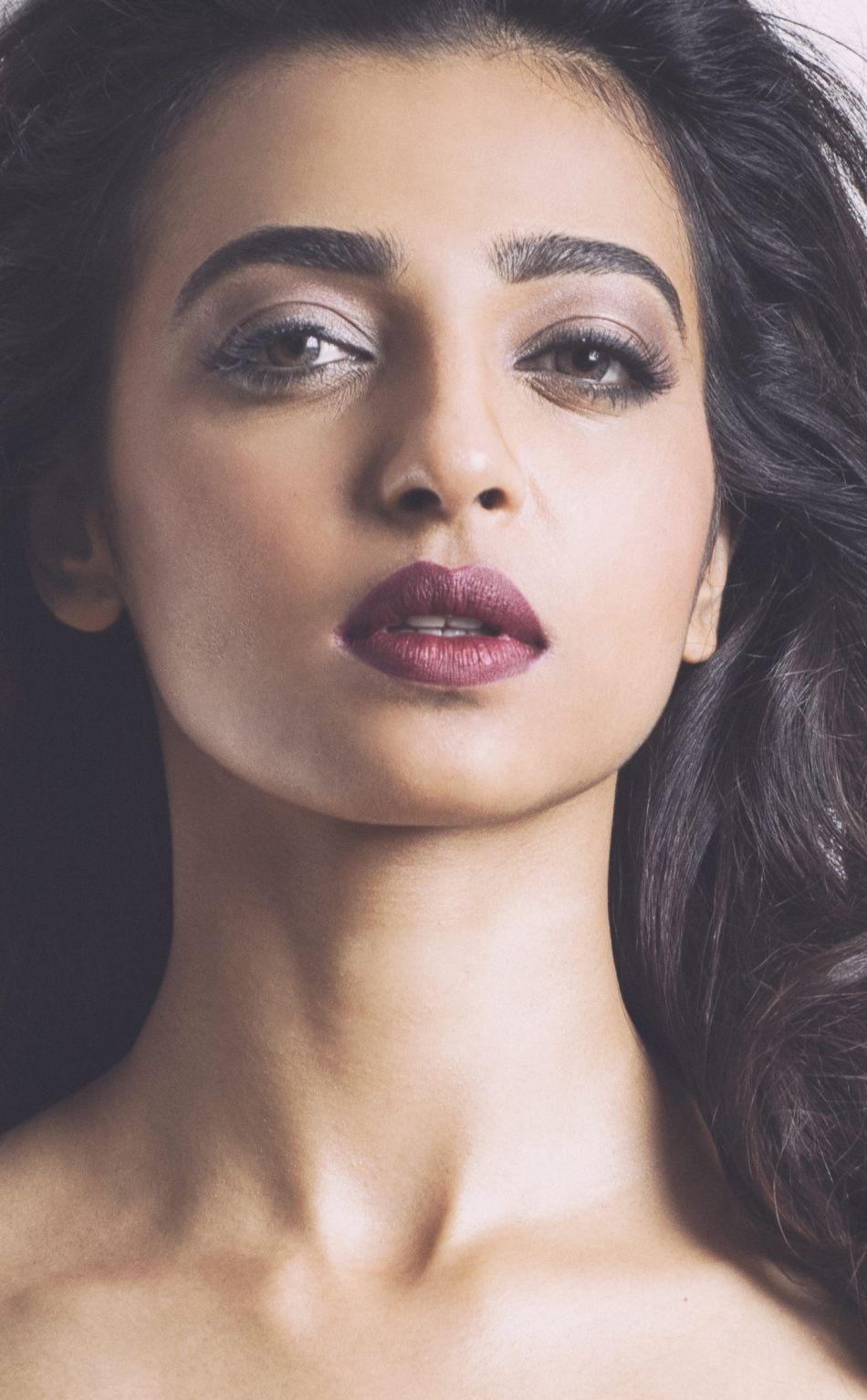 950x1534 Download 950x1534 wallpaper radhika apte, actress, makeup, hot