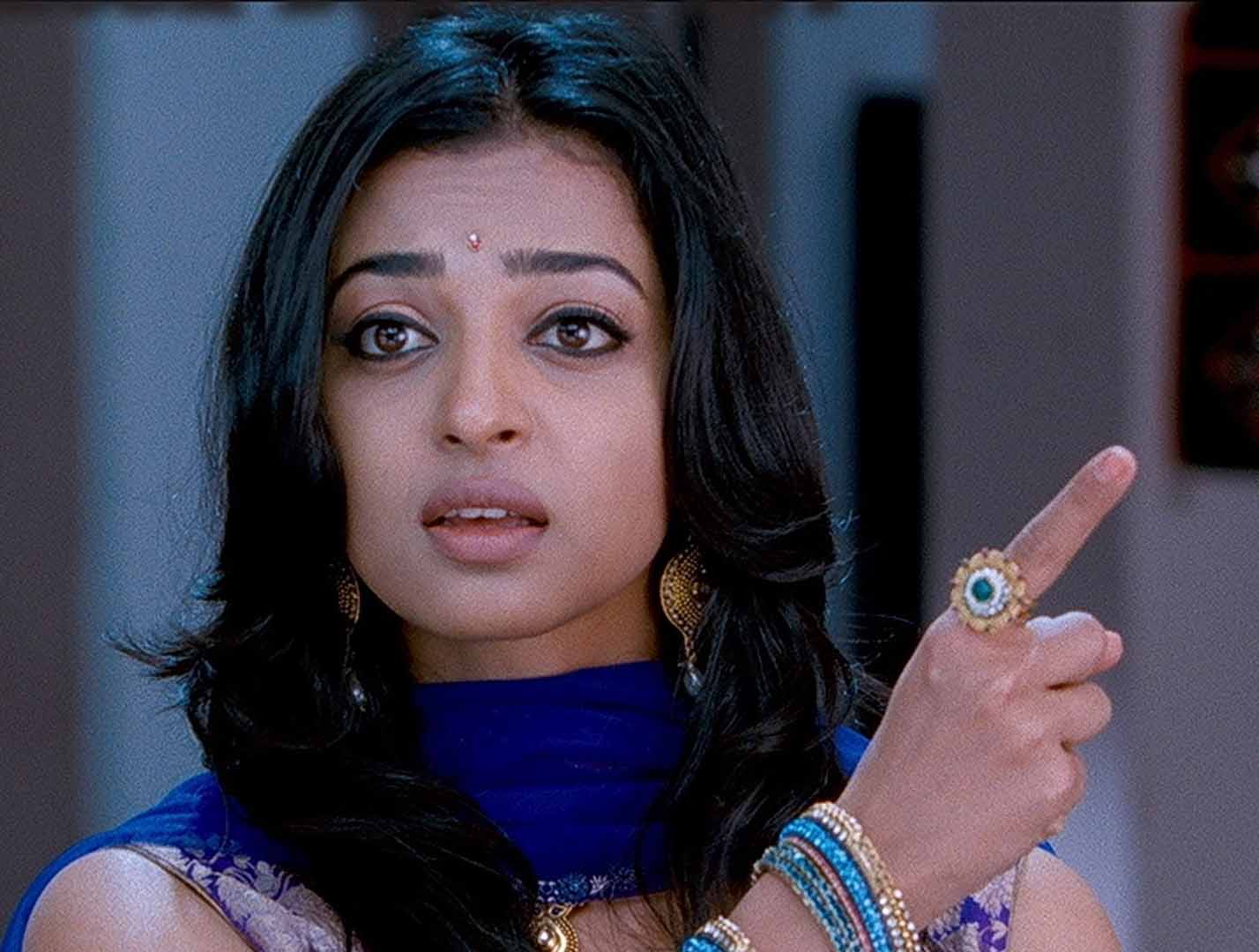 1428x1080 Still Radhika Apte cute face expression in movie photo