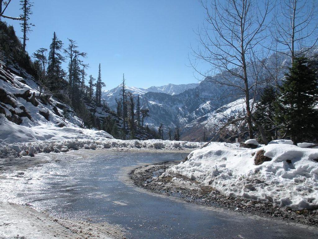1024x768 imachal Tourist Himachal shimla