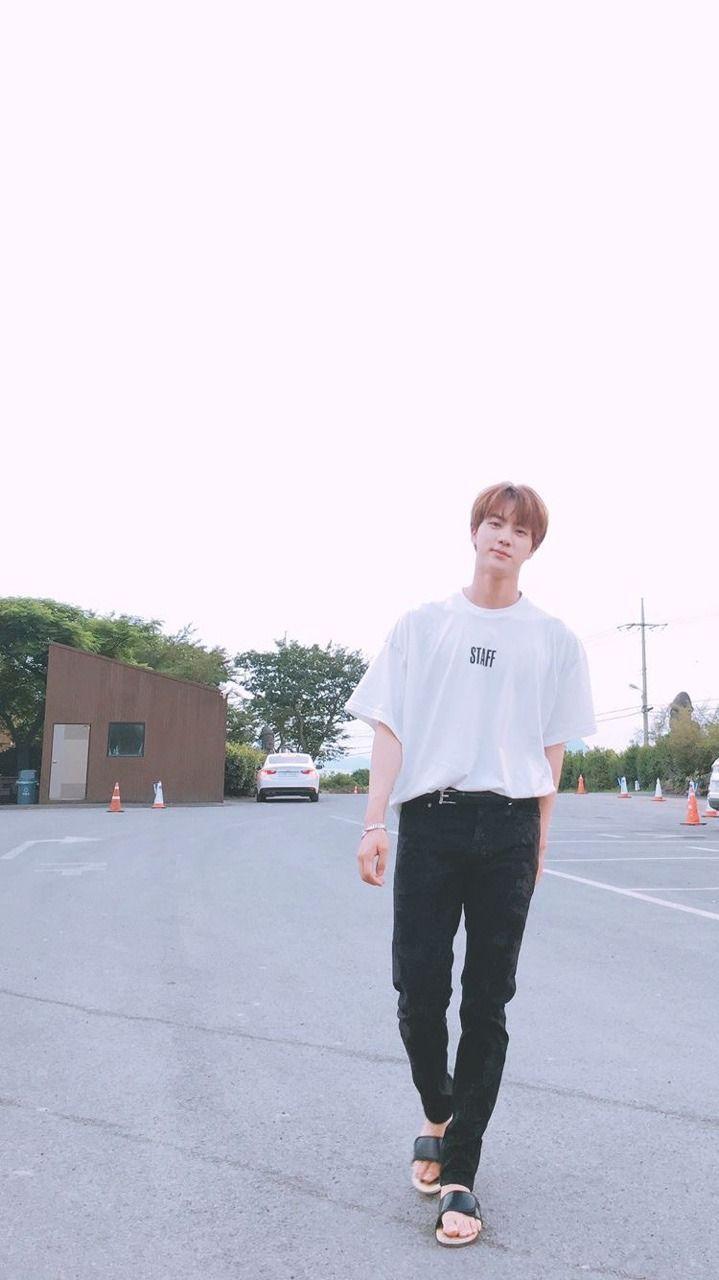 719x1280 Jin Boyfriend Material Bts Long Legs, HD Wallpaper