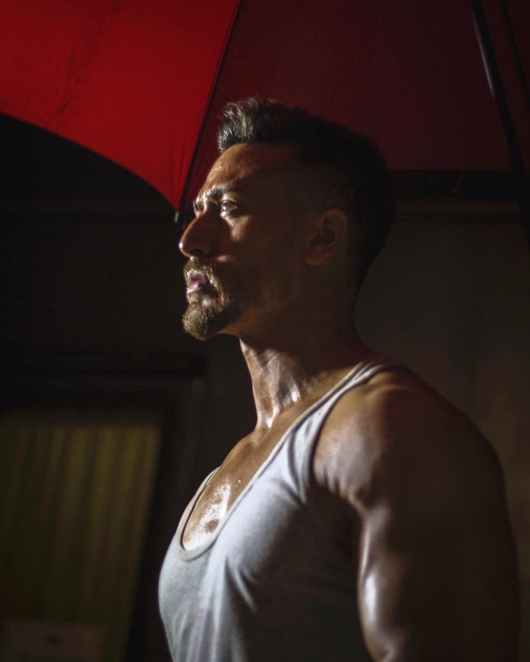 1080x1350 Tiger Shroff new look for Baaghi 2 movie Bollywood. Tiger shroff