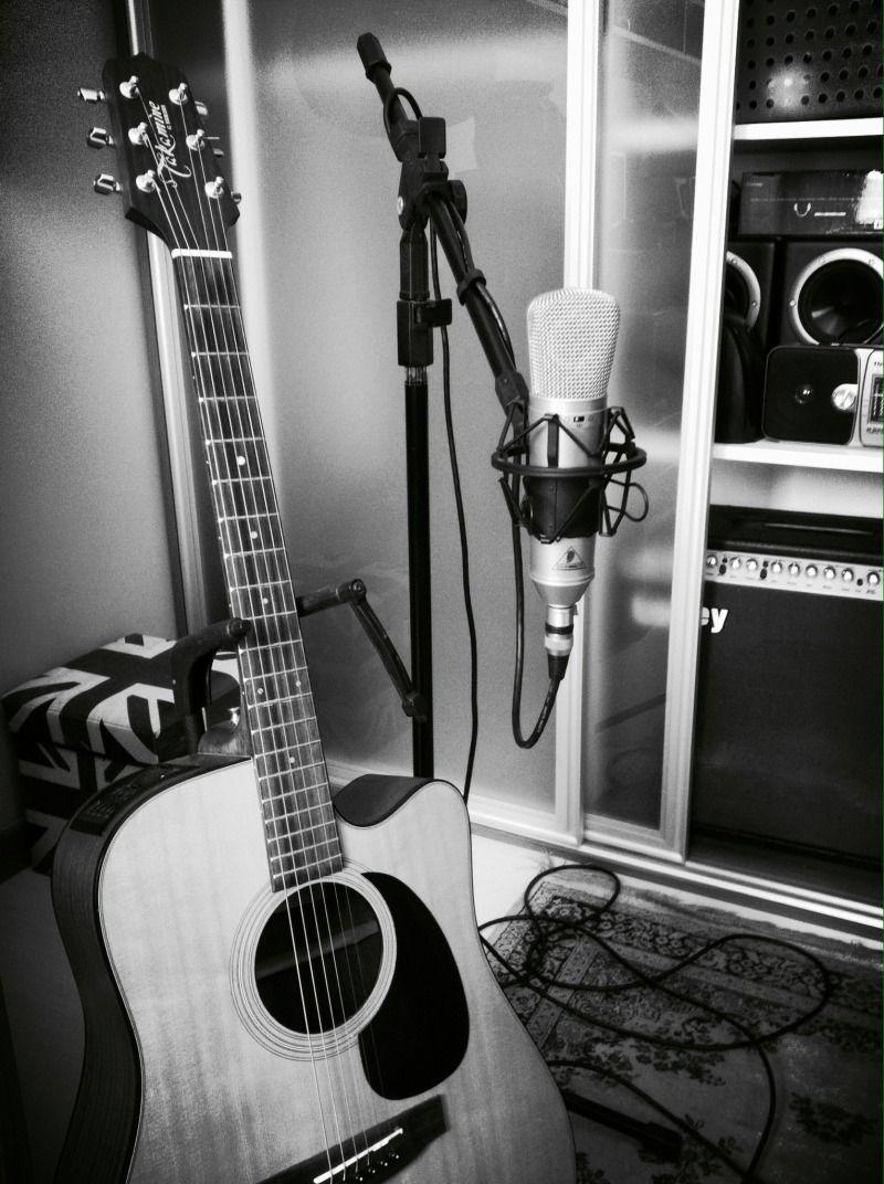 800x1072 guitar photography wallpaper