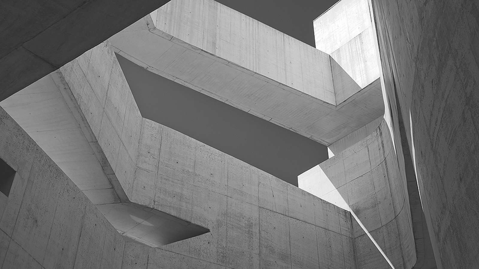 1600x900 White Modern Minimalist Architecture Wallpaper