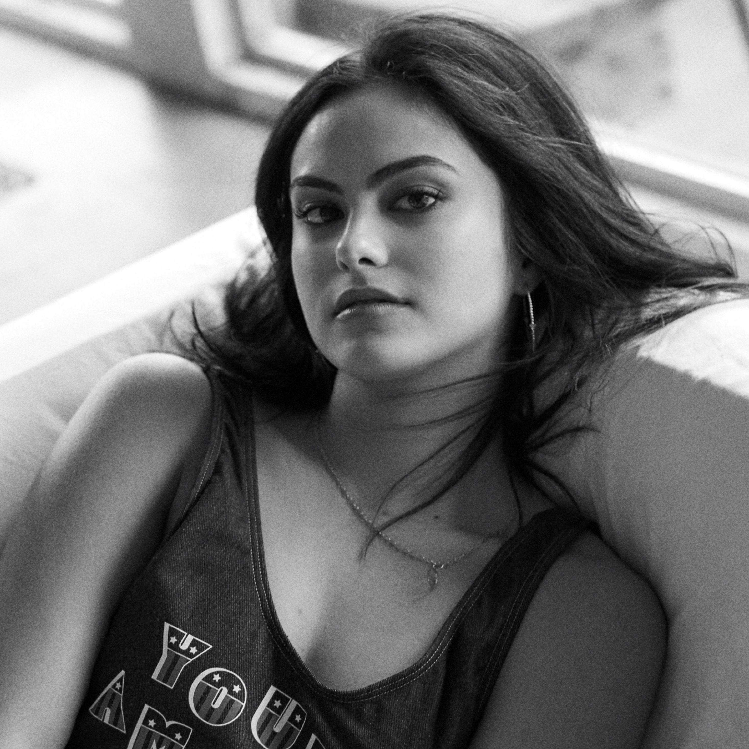 2932x2932 Camila Mendes Black And White iPad Pro Retina Display