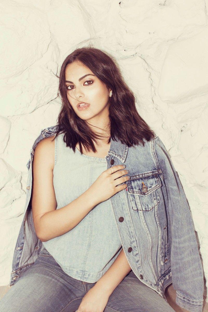 800x1200 Camila Mendes Wallpaper