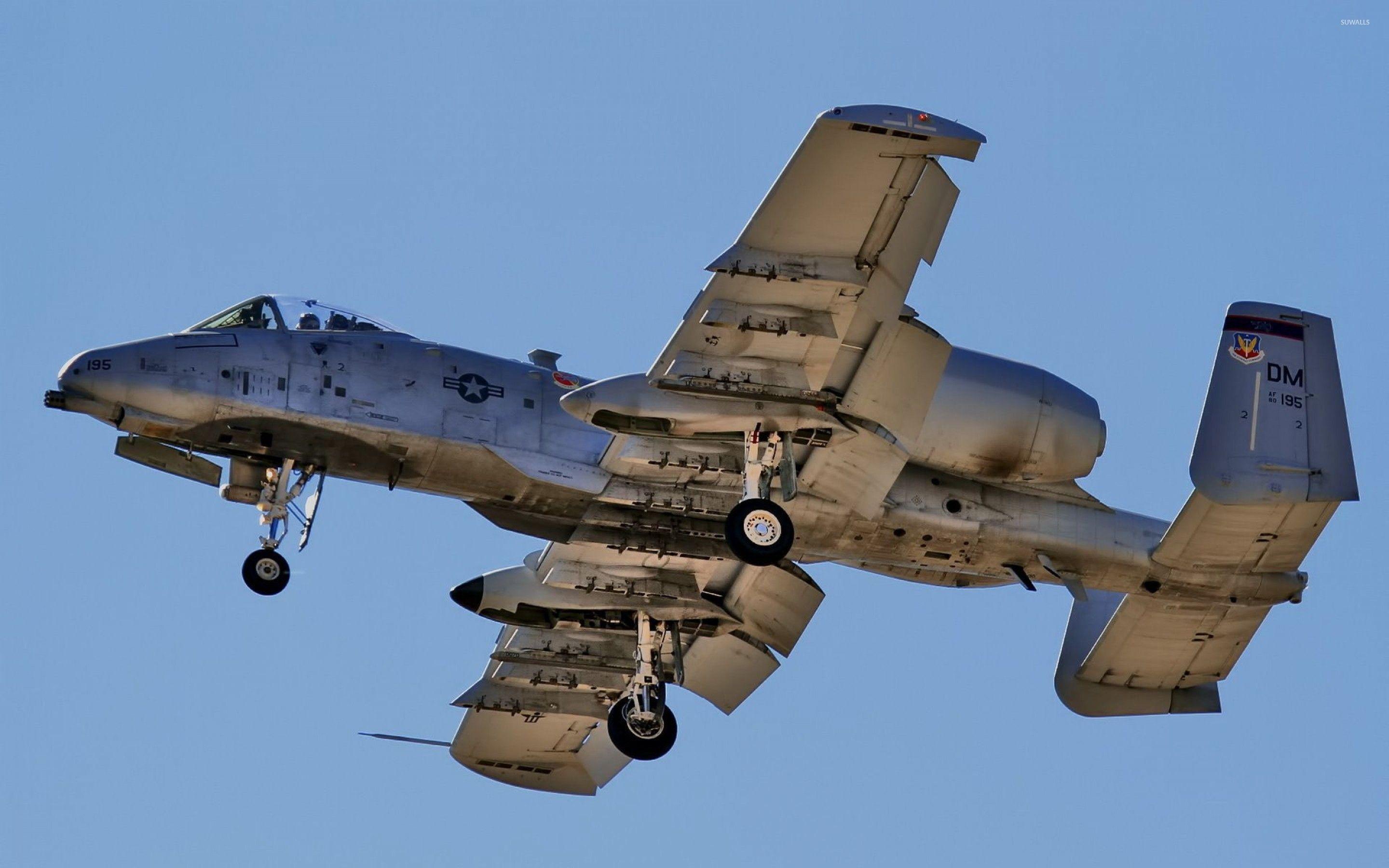 2880x1800 Republic P 47 Thunderbolt Preparing To Land Wallpaper Wallpaper