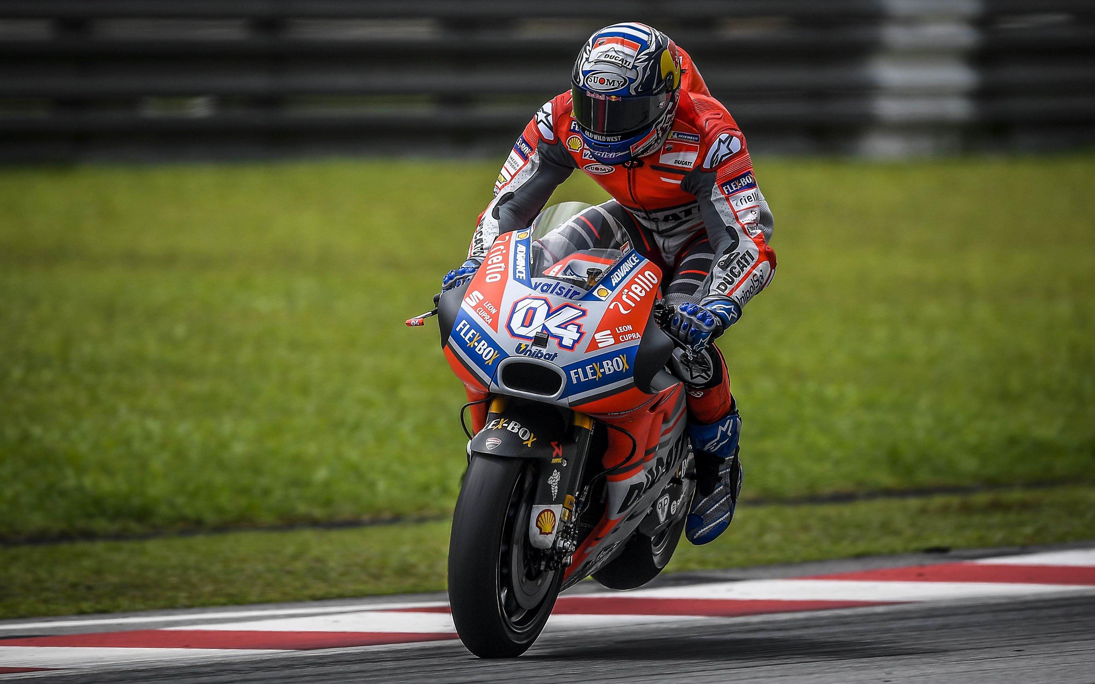 3840x2400 Download wallpaper Andrea Dovizioso, raceway, 4k, MotoGP, 2018