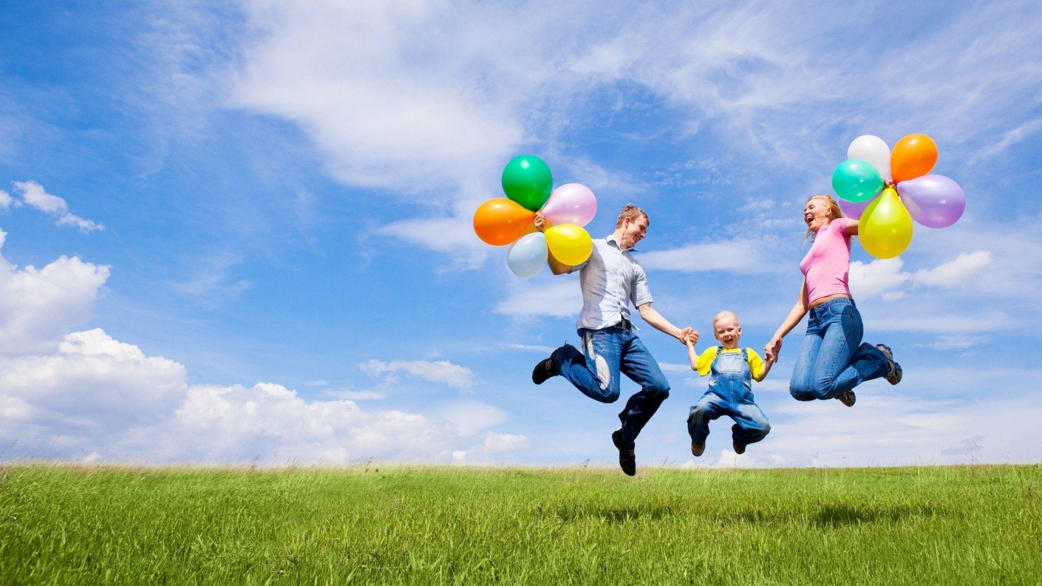 2048x1152 Children Background 16K Wallpaper Free Download