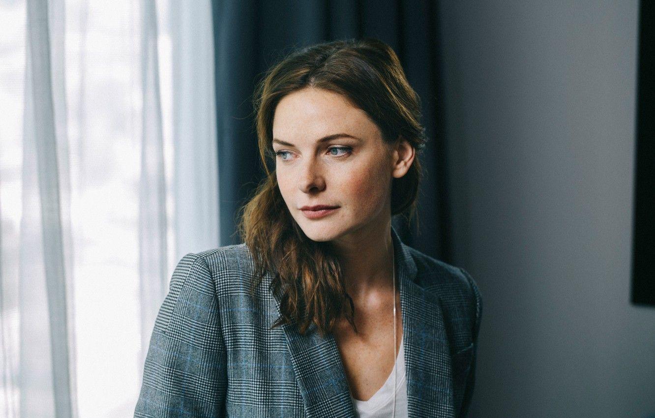 1332x850 Wallpaper girl, model, actress, Photohoot, Rebecca Ferguson
