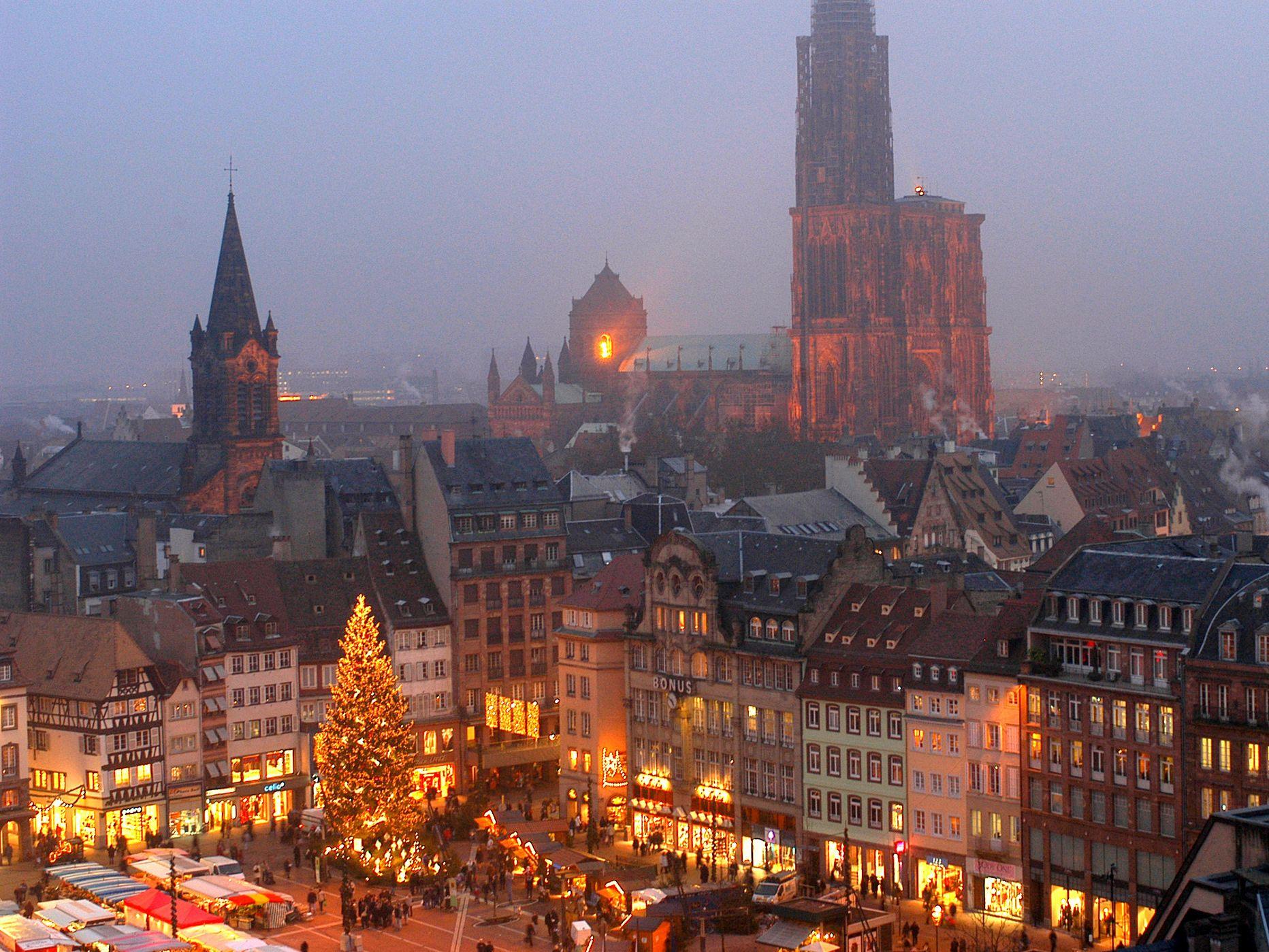 1864x1399 Strasbourg Wallpaper