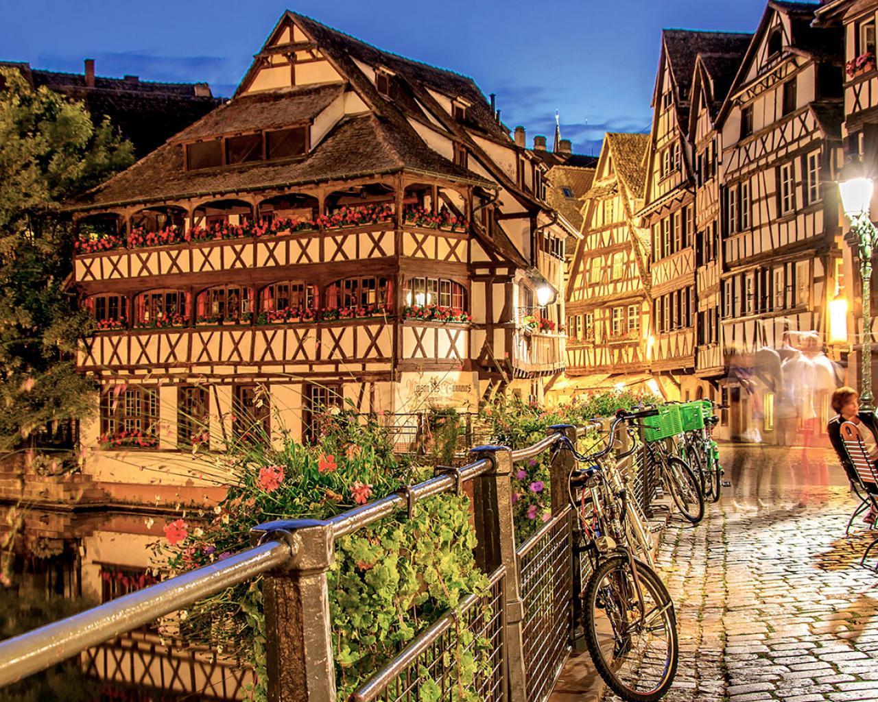 Страсбург фото. Эльзас Страсбург. Маленькая Франция Страсбург. Город Страсбург (Эльзас). Страсбург набережная.