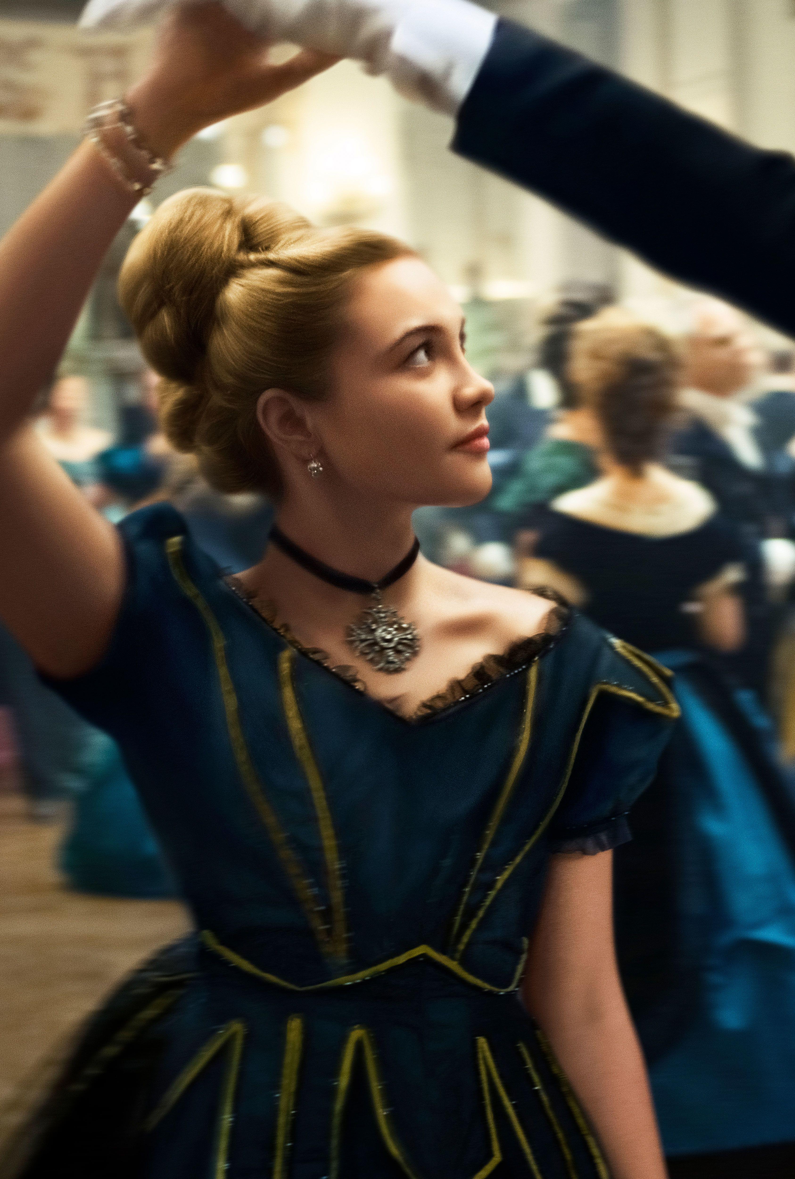 3373x5000 Florence Pugh In Little Women Wallpaper, HD Movies 4K Wallpaper