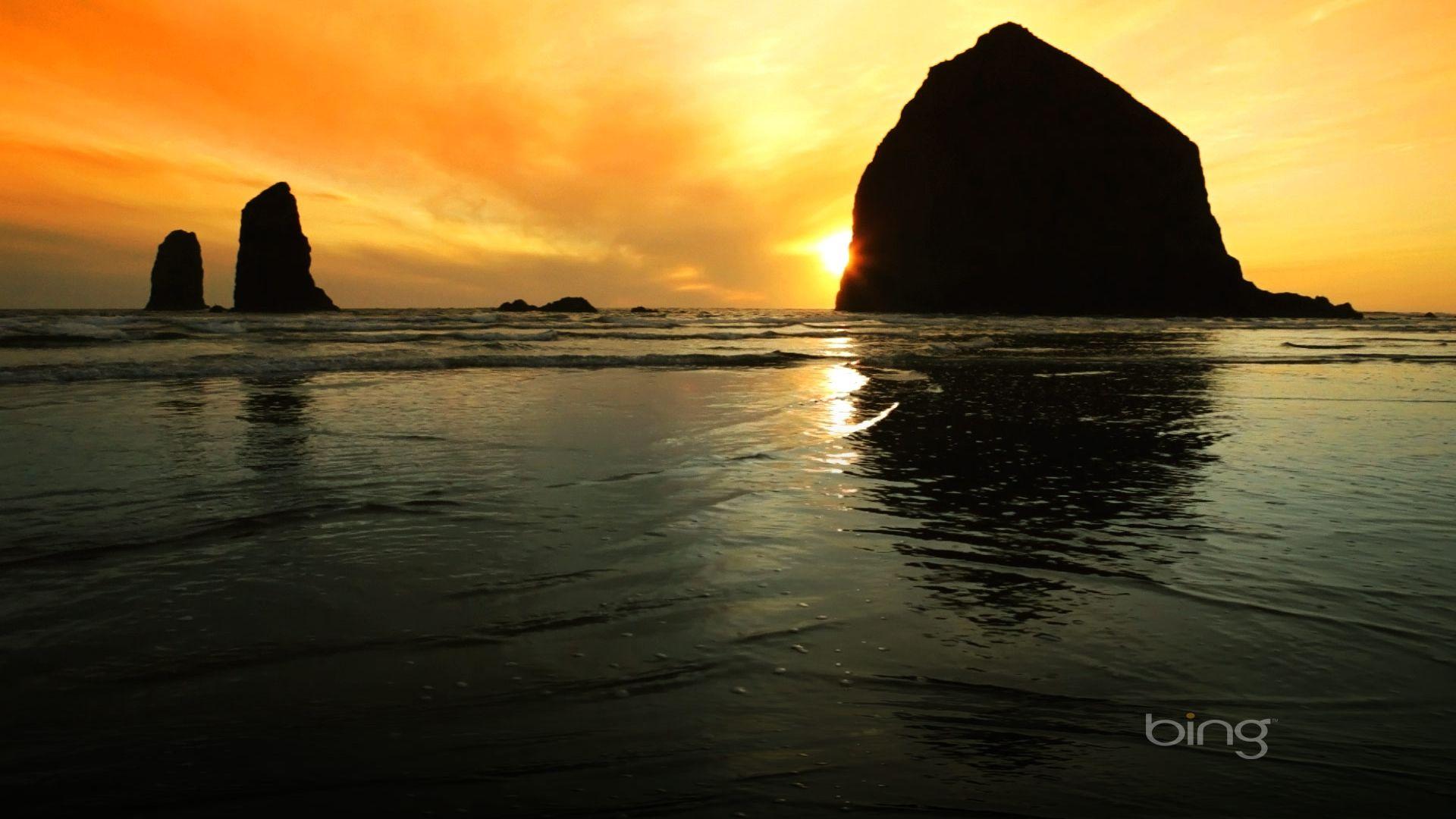 1920x1080 Free download Haystack Rock Cannon Beach Oregon HD Bing Wallpaper