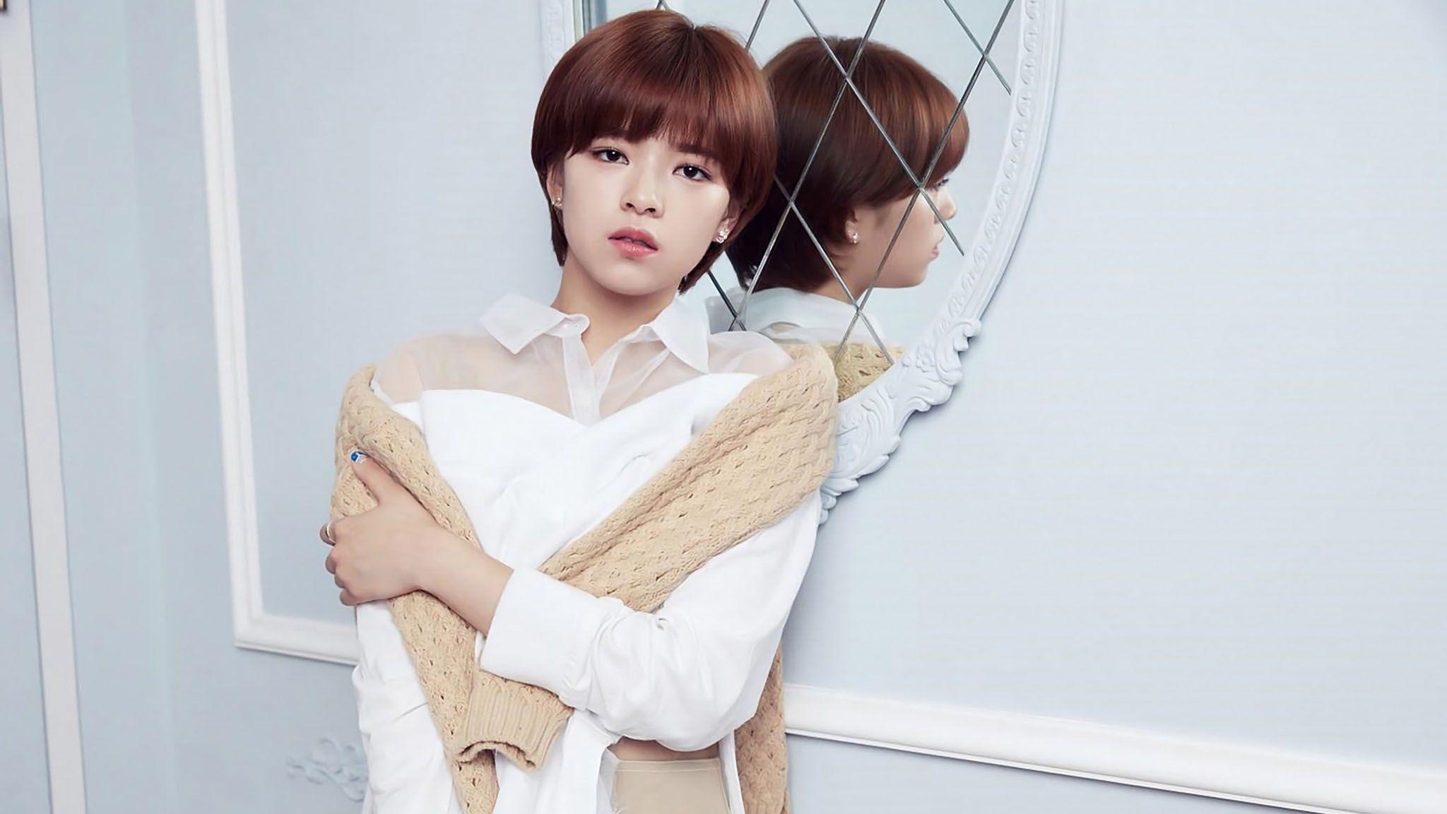2048x1152 Jeongyeon 6 (JYP Ent) Wallpaper