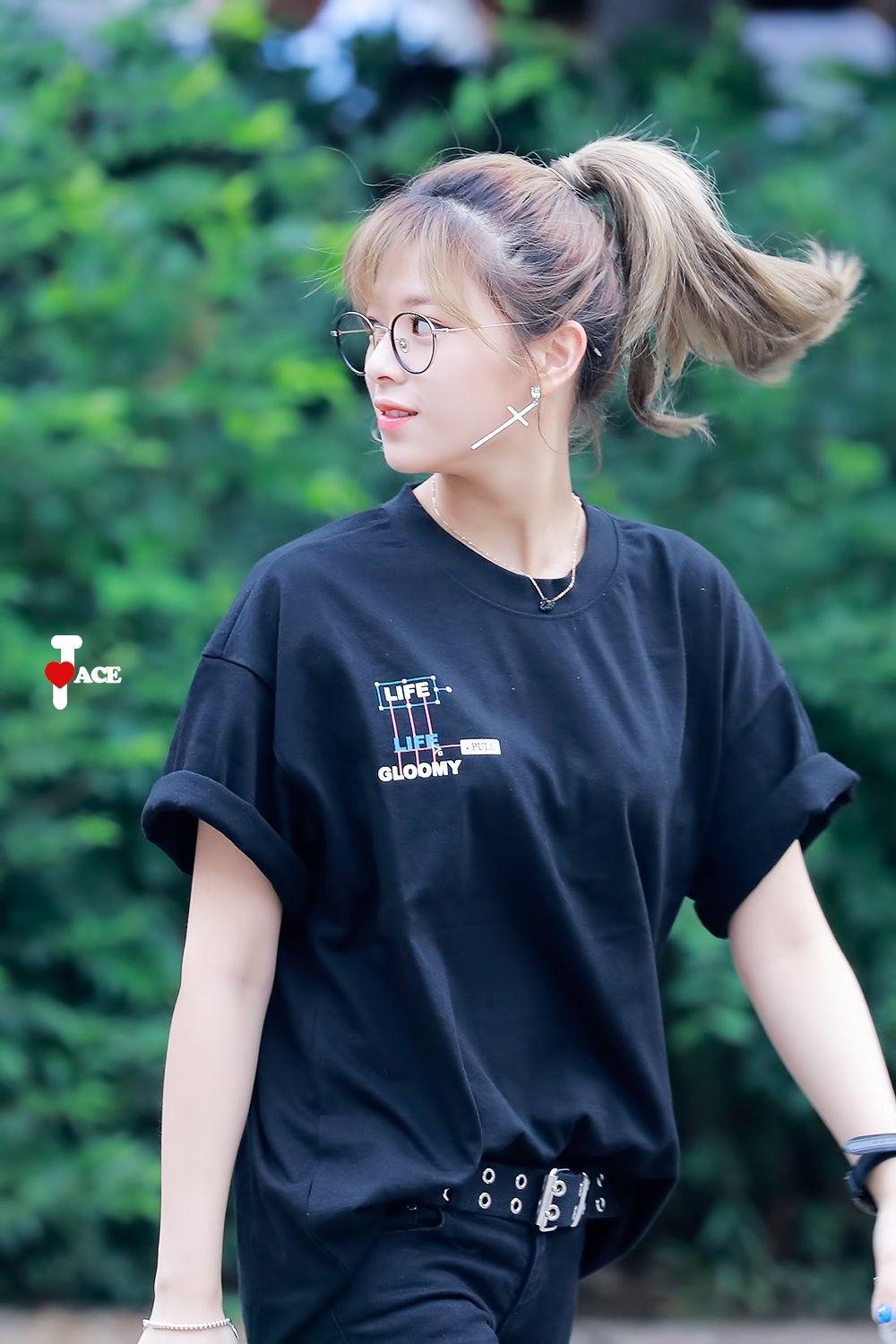 1000x1500 Twice Jeongyeon 180713 Music Bank Prerecording. Korean Girl