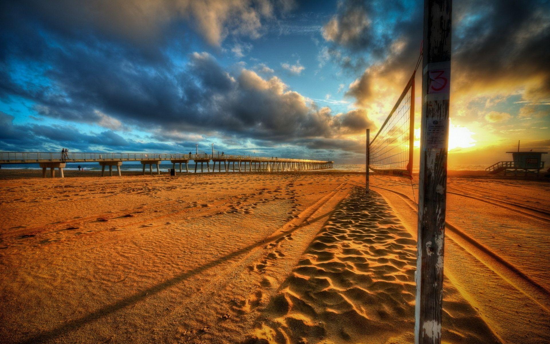 1920x1200 Hermosa Beach, volleyball, colors, sky, clouds wallpaper
