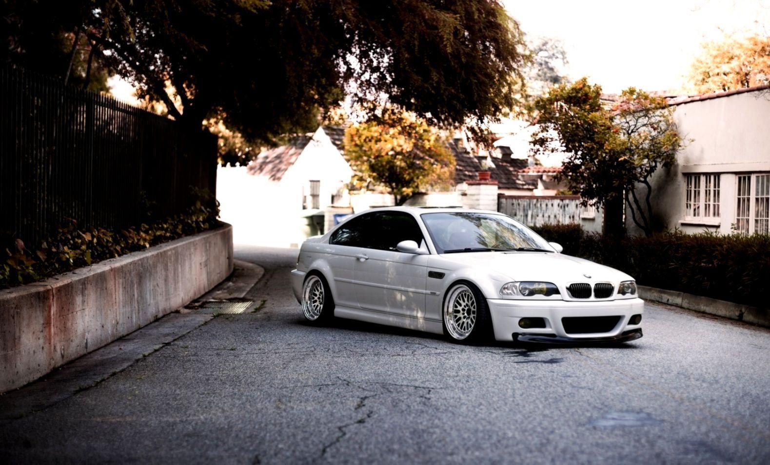 1579x955 Bmw M3 Wallpaper White Car