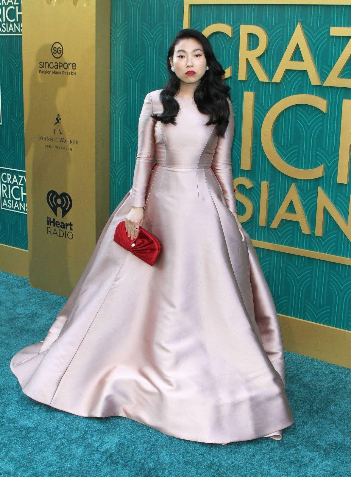 Awkwafina Wallpapers - Top Free Awkwafina Backgrounds - WallpaperAccess