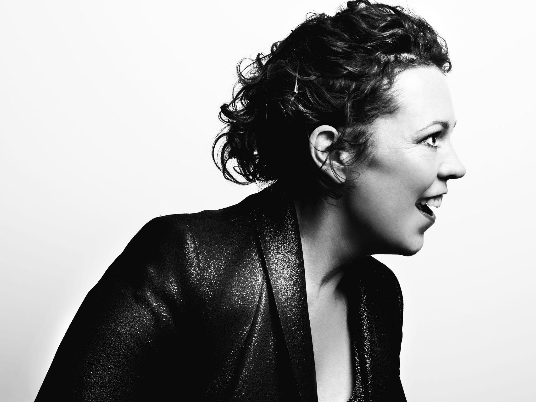2048x1536 Olivia Colman HD Wallpaper