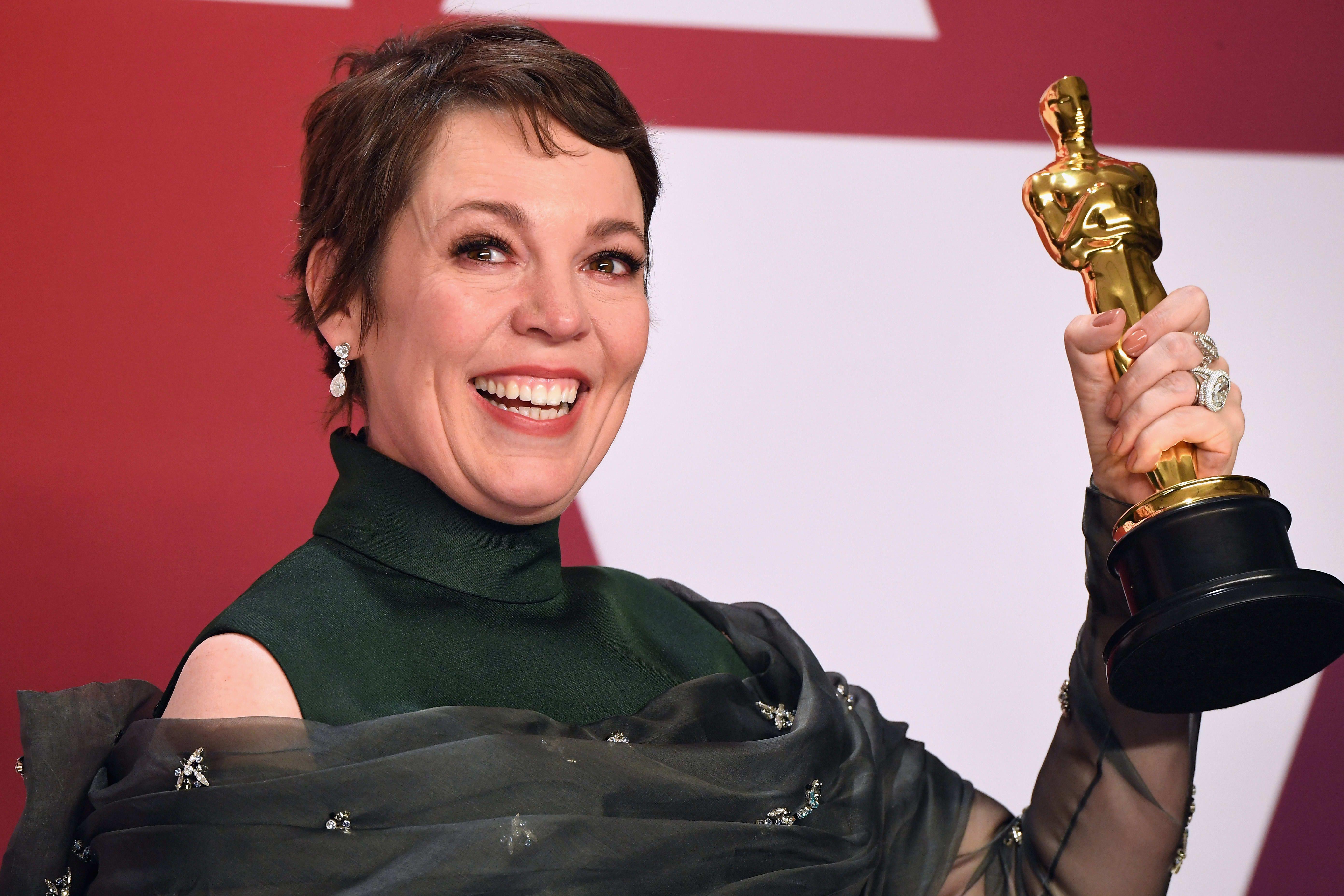 5568x3712 Oscars: A look at Olivia Colman's career, who won an academy award