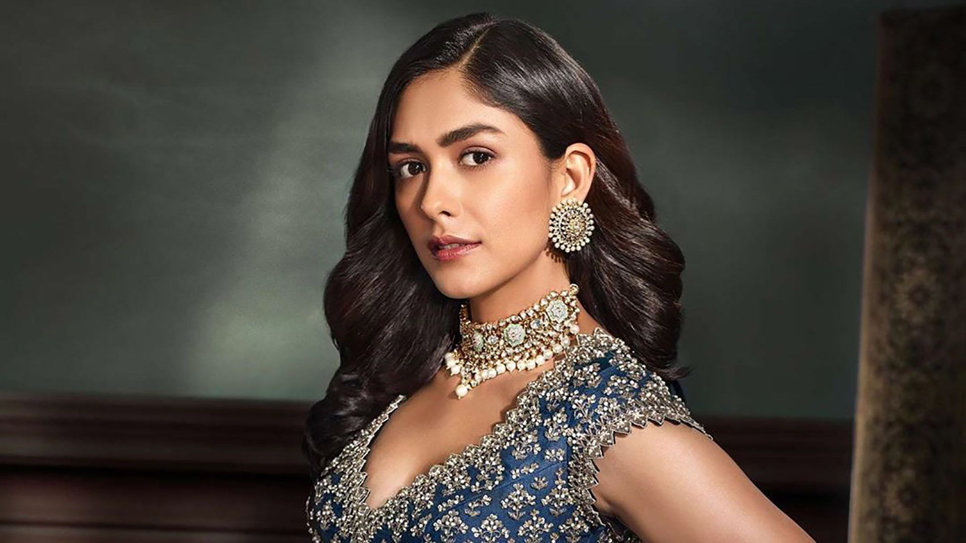 1920x1080 Most Beautiful and Hottest Marathi Actresses of All Time: The Complete Guide to the Most Beautiful and Hottest Marathi Actresses of All Time!