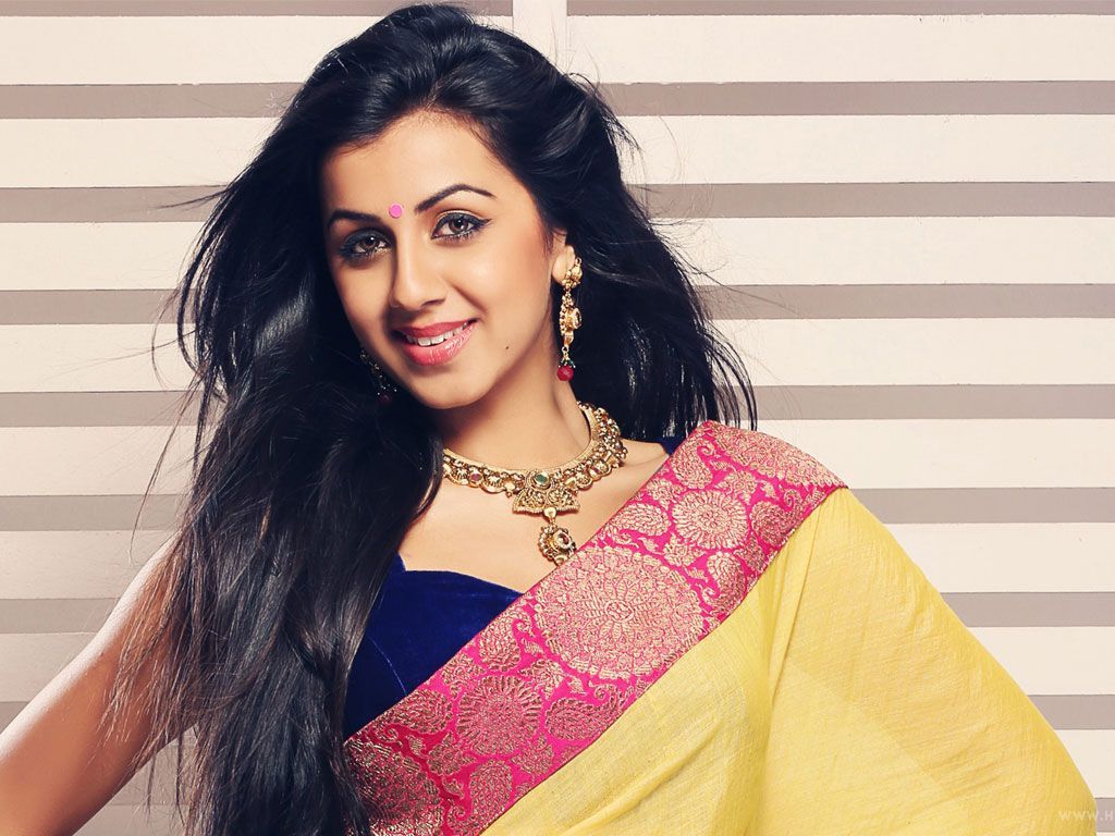 1024x768 Nikki Galrani HQ Wallpaper. Nikki Galrani Wallpaper