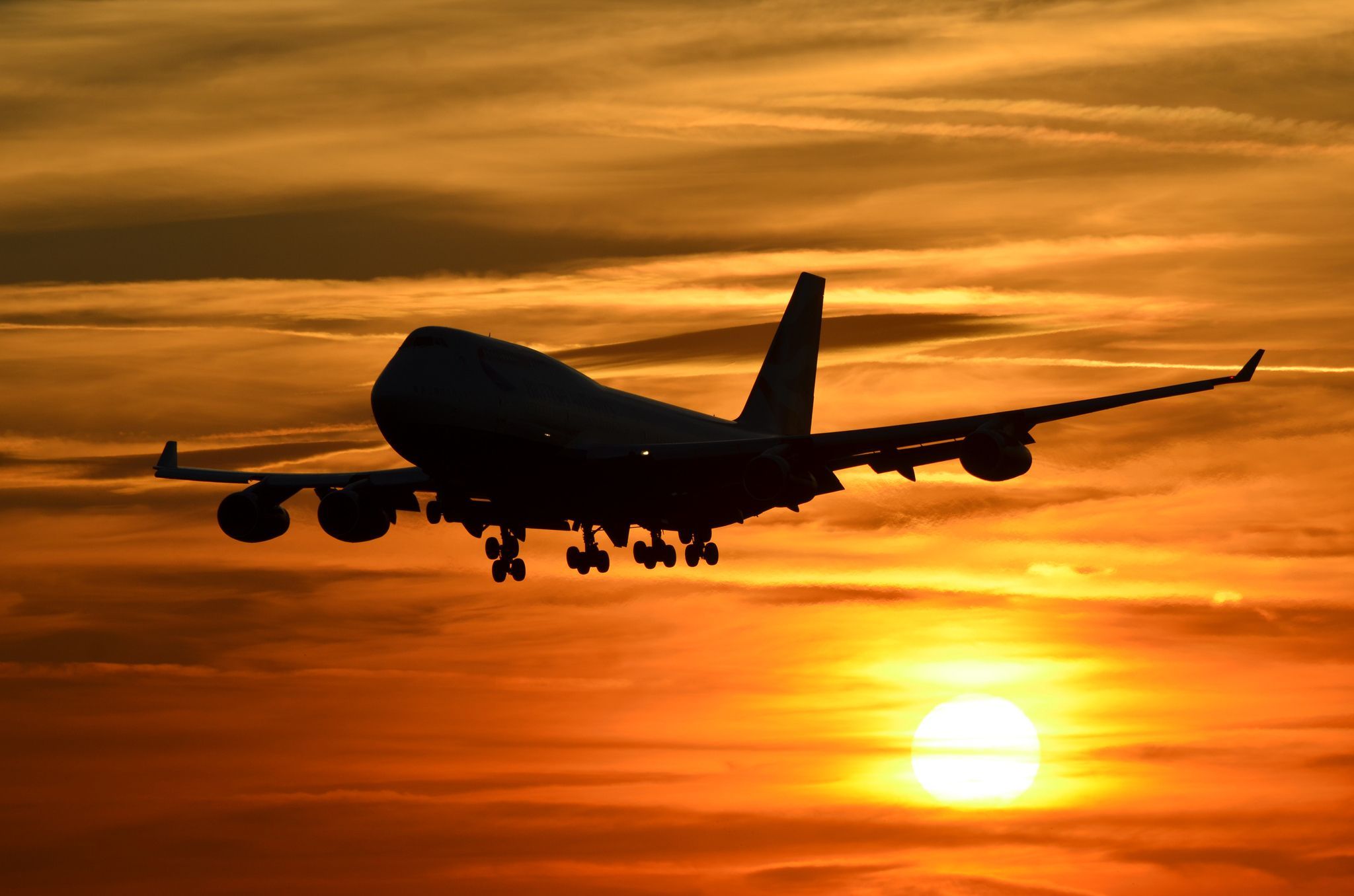 2048x1356 Wallpaper the sky, sunset, the plane, passenger, Boeing 747 for mobile and desktop, section авиация, resolution 2048x1356