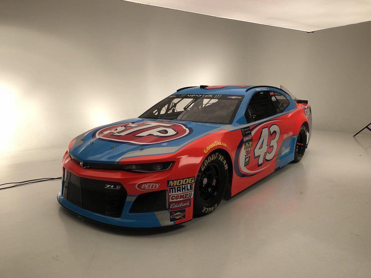 1200x900 Bubba Wallace you just look at it