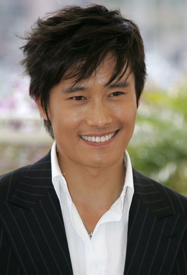 736x1085 Lee Byung Hun (이병헌)