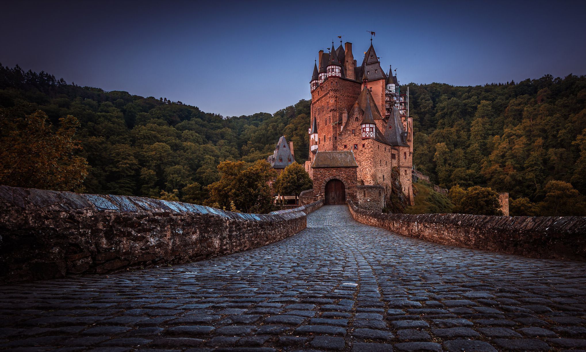 2038x1224 Wallpaper forest, bridge, castle, Germany, bridge, Germany, Eltz Castle, ELTZ Castle for mobile and desktop, section пейзажи, resolution 2038x1224