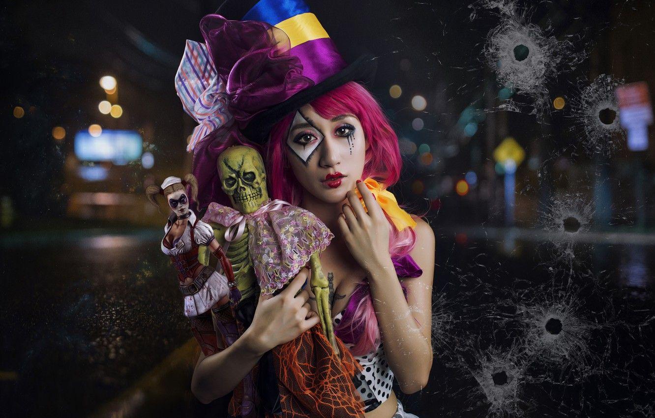 1332x850 Wallpaper look, girl, mood, doll, hat, Asian, cylinder, clown