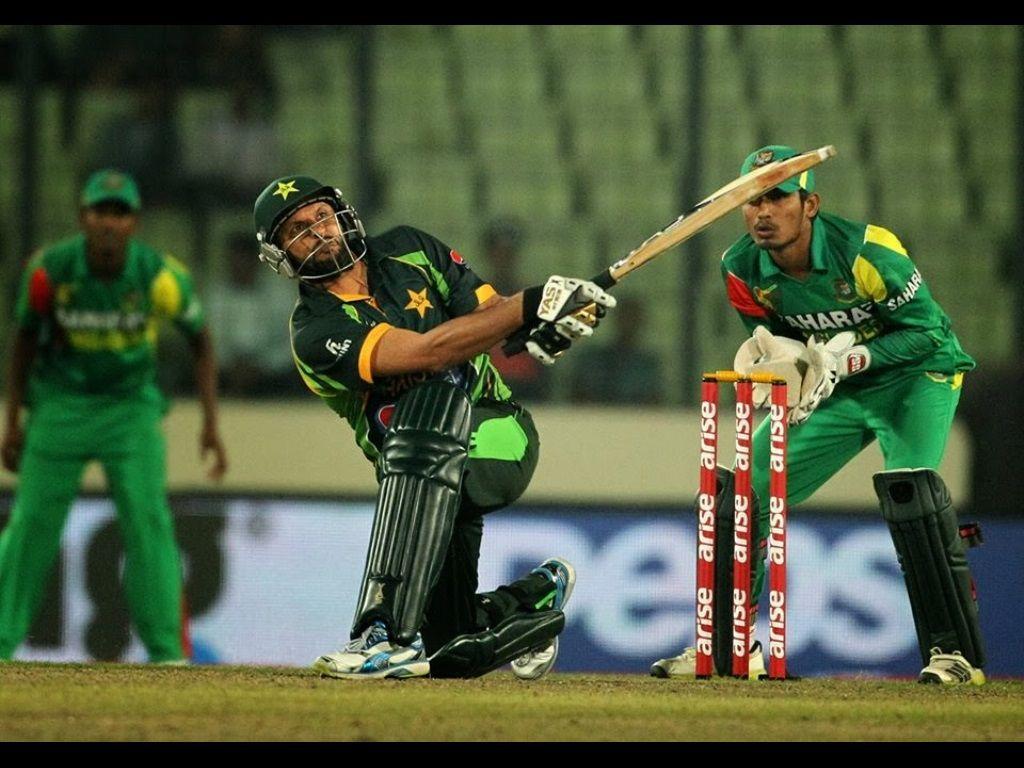 1024x768 Shahid Afridi Wallpaper