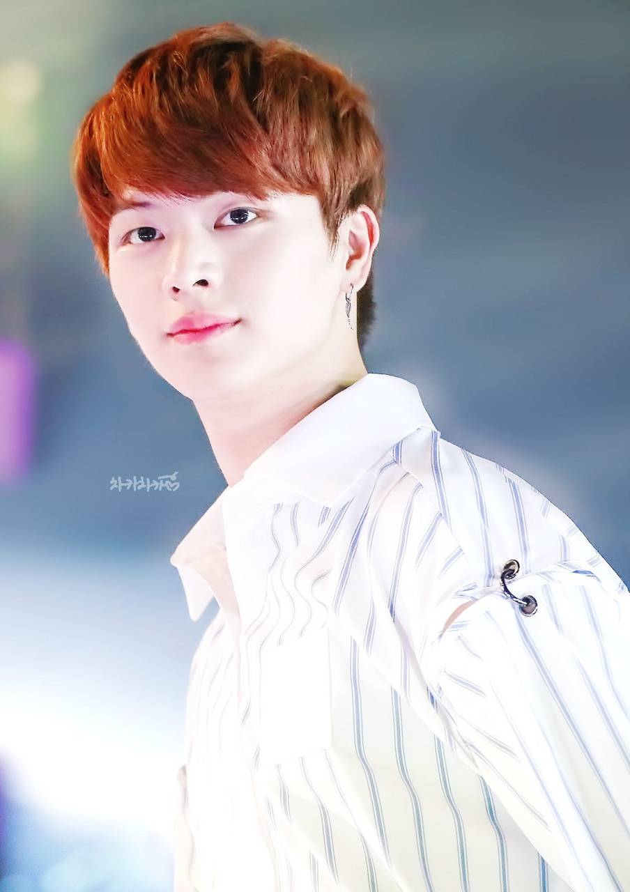 904x1280 Yook Sungjae wallpaper