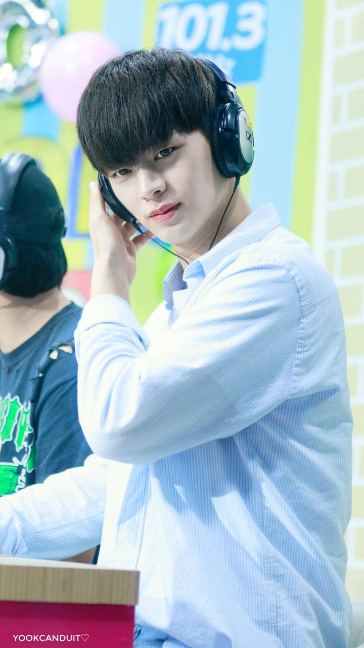 720x1280 Yook Sungjae wallpaper